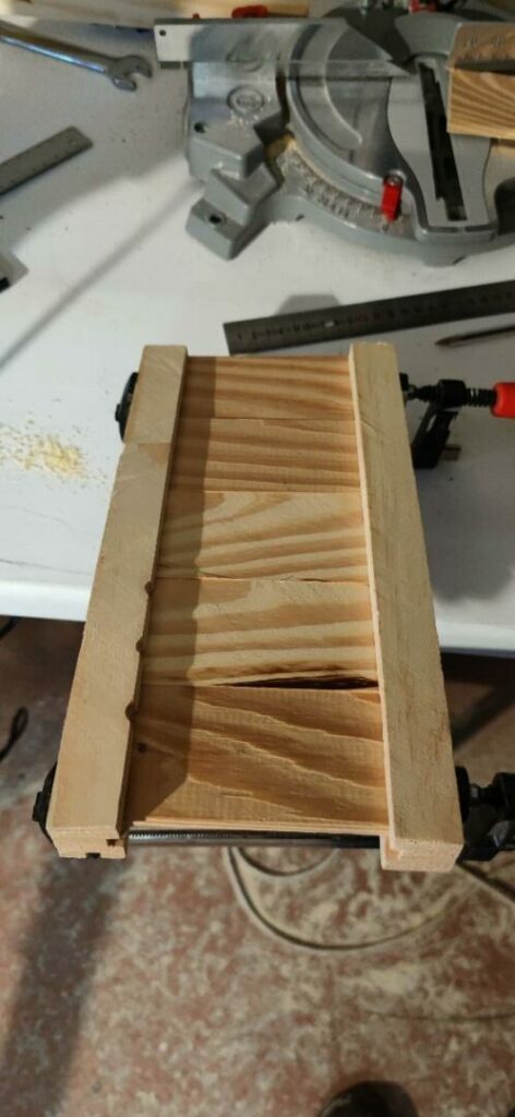 Réaliser une boîte à œufs 8 boîte à œufs qui prend forme