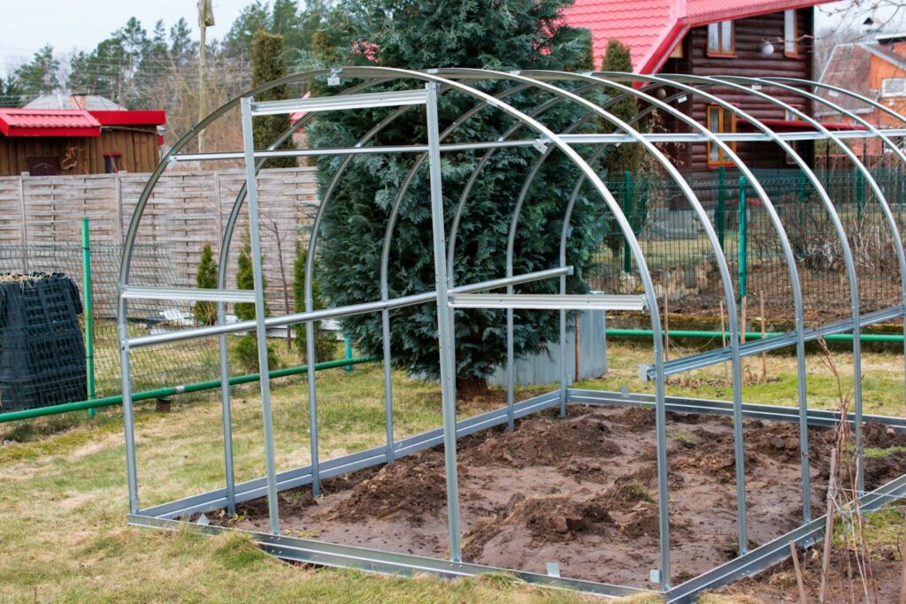 La gestion d’une serre 5 montage serre polycarbonate jardin