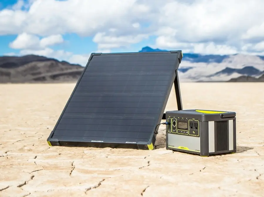 (Sur)vie en milieu urbain : Produire et stocker de l'électricité ! 4 Les panneaux solaires qui se branchent sur une batterie