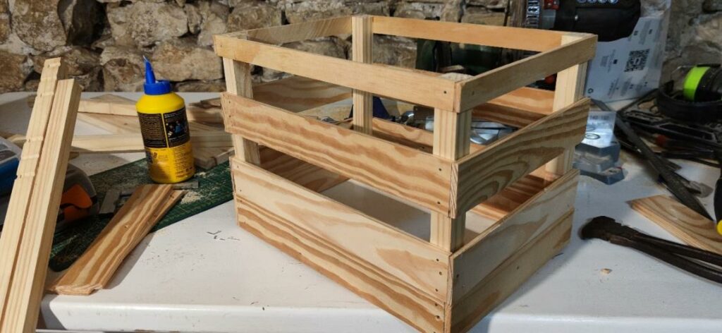 Assemblage des deux derniers côtés
